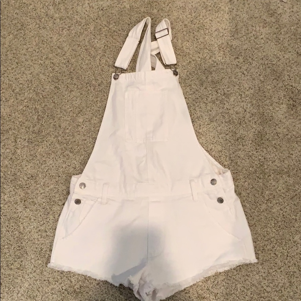 Women’s American Eagle Short Overalls